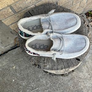 Hey Dude size 8
